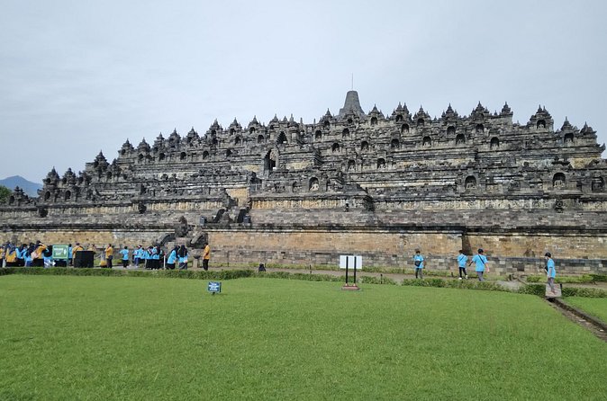 Yogyakarta: Borobudur Sunrise and Prambanan Temple Private Tour - That extra Yogyakarta region time, what it means for you
