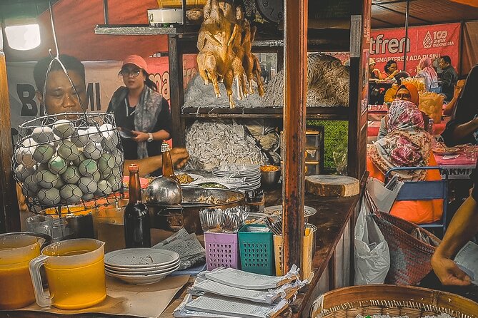 Yogyakarta Culinary&Walking Tour with English/France/Italy guide - Price and value: why $32.47 feels fair for a guided food walk