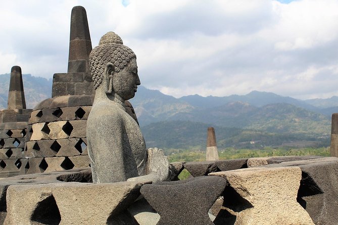 Yogyakarta Cultural Tour: Borobudur Temple, Prambanan Temple and Merapi Volcano - Pawon and Mendut Along the Way, Pilgrimage Sites You Might Miss Otherwise