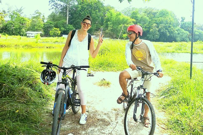 Yogyakarta Cycling Tour Around the Villages and Fish Farm - Sendang Sombomerti Fish Farm Lunch, Where Fish Therapy Is the Main Event