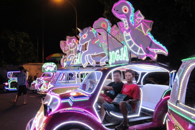Yogyakarta Night Delight Walking Tour - Key highlights on the Yogyakarta streets